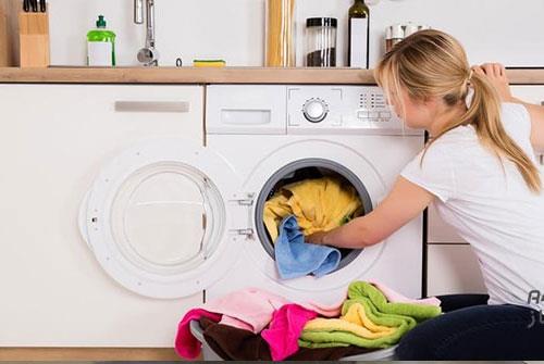 بررسی نکات ایمنی در راهنمای استفاده از ماشین لباسشویی بهی